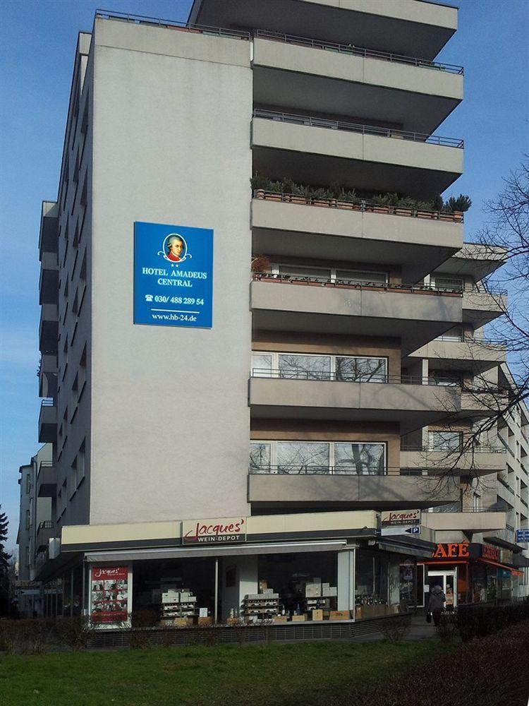 Amadeus Hotel 2*