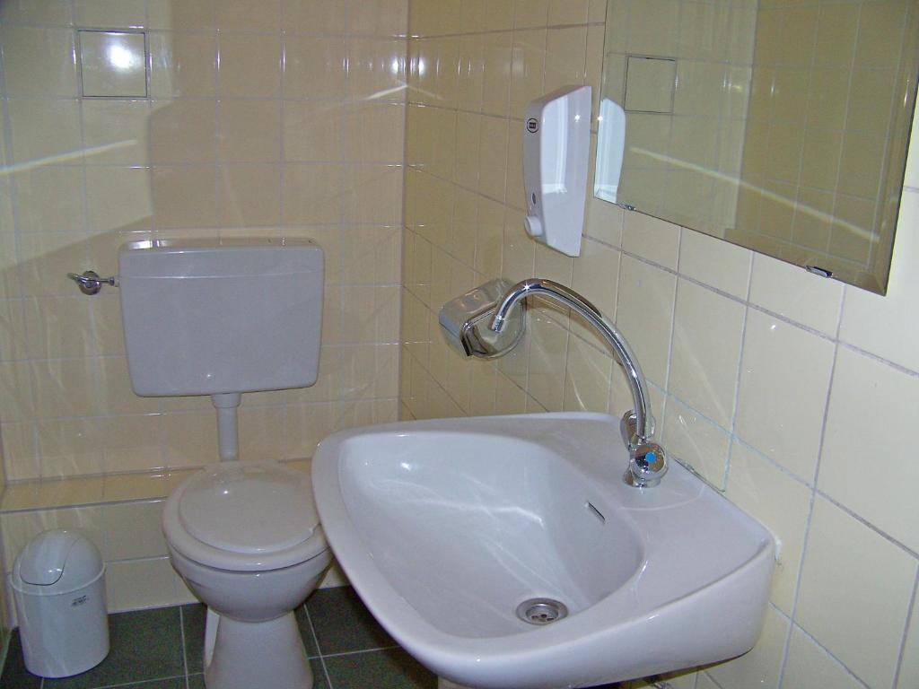 Hotel Amadeus 2*