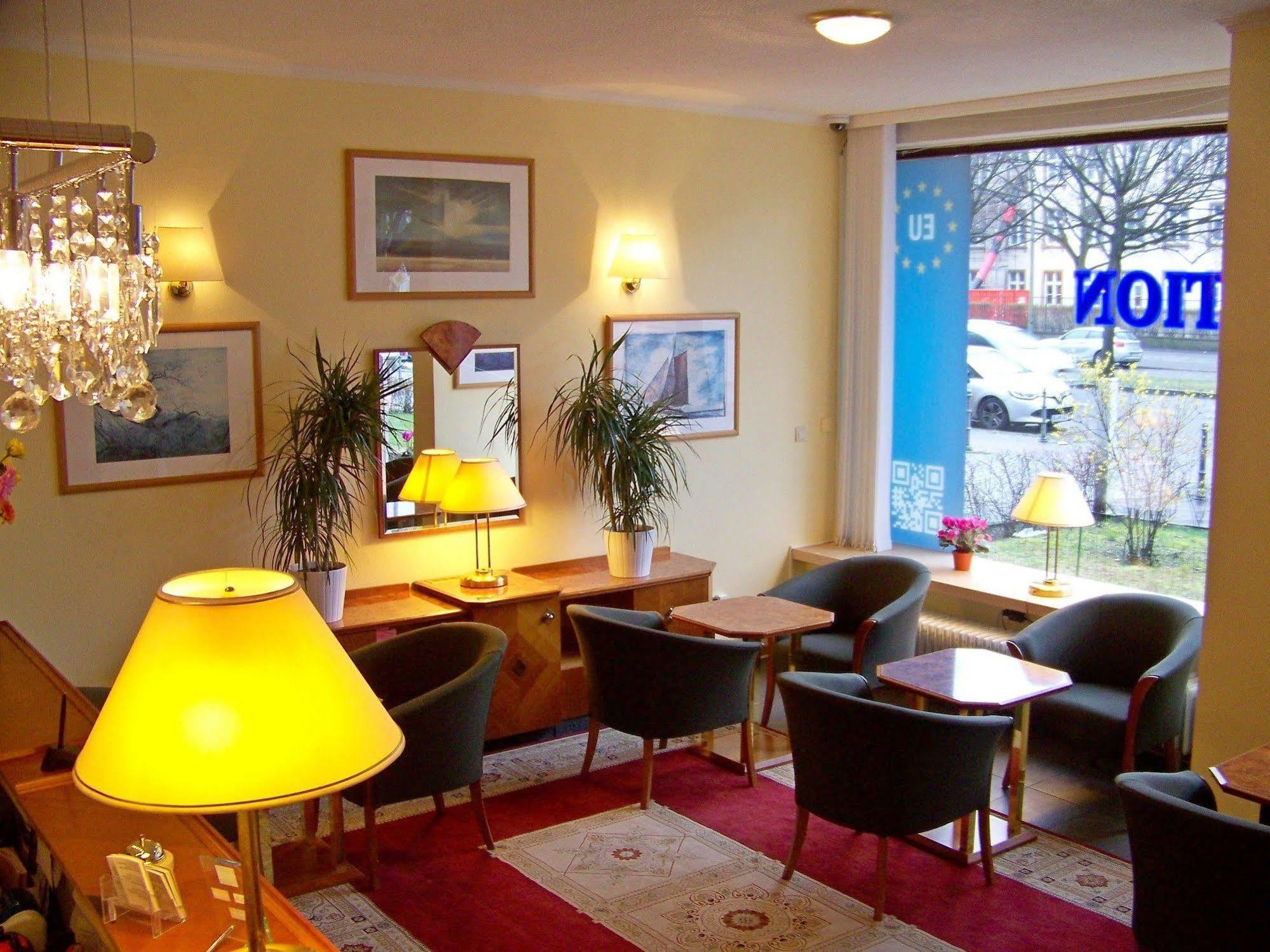 Amadeus Hotel